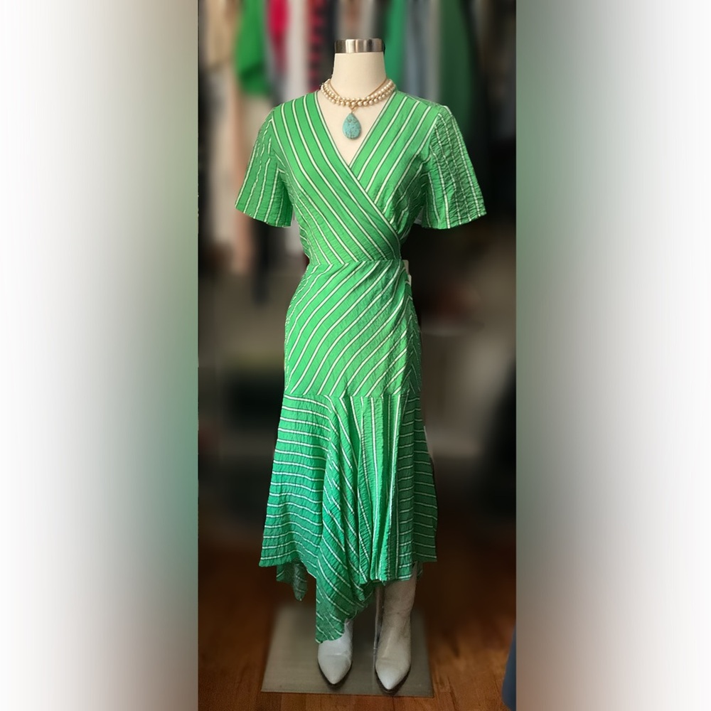 Vince Camuto Green Wrap Sundress with Flutter Sleeves 👗👌🏽